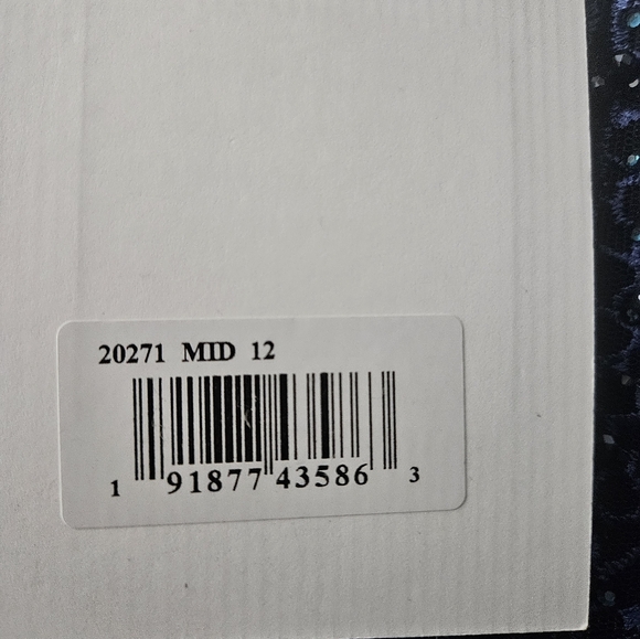 Mac Duggal 20271 - Midnight Embroidered Long Sleeve Evening Dress SZ 12 NWT - Picture 7 of 13